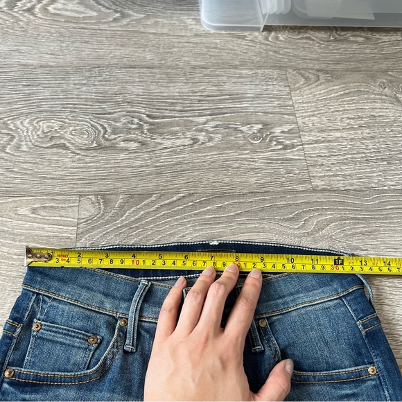 LIKE NEW! Mother Insider Crop Step Fray - Not Rough Enough - Picture 13 of 16